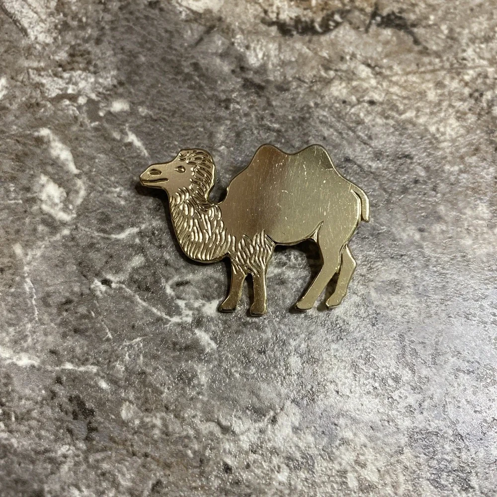 Goldtone Camel Pin Lapel Jacket Hat Masonic Knights Of Templar 2 Inches